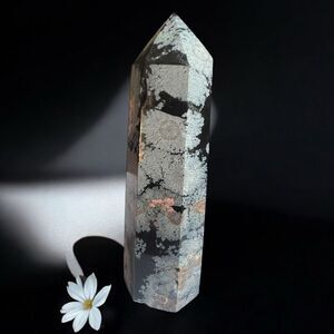 Snowflake Obsidian Crystal Tower (#10)‎
